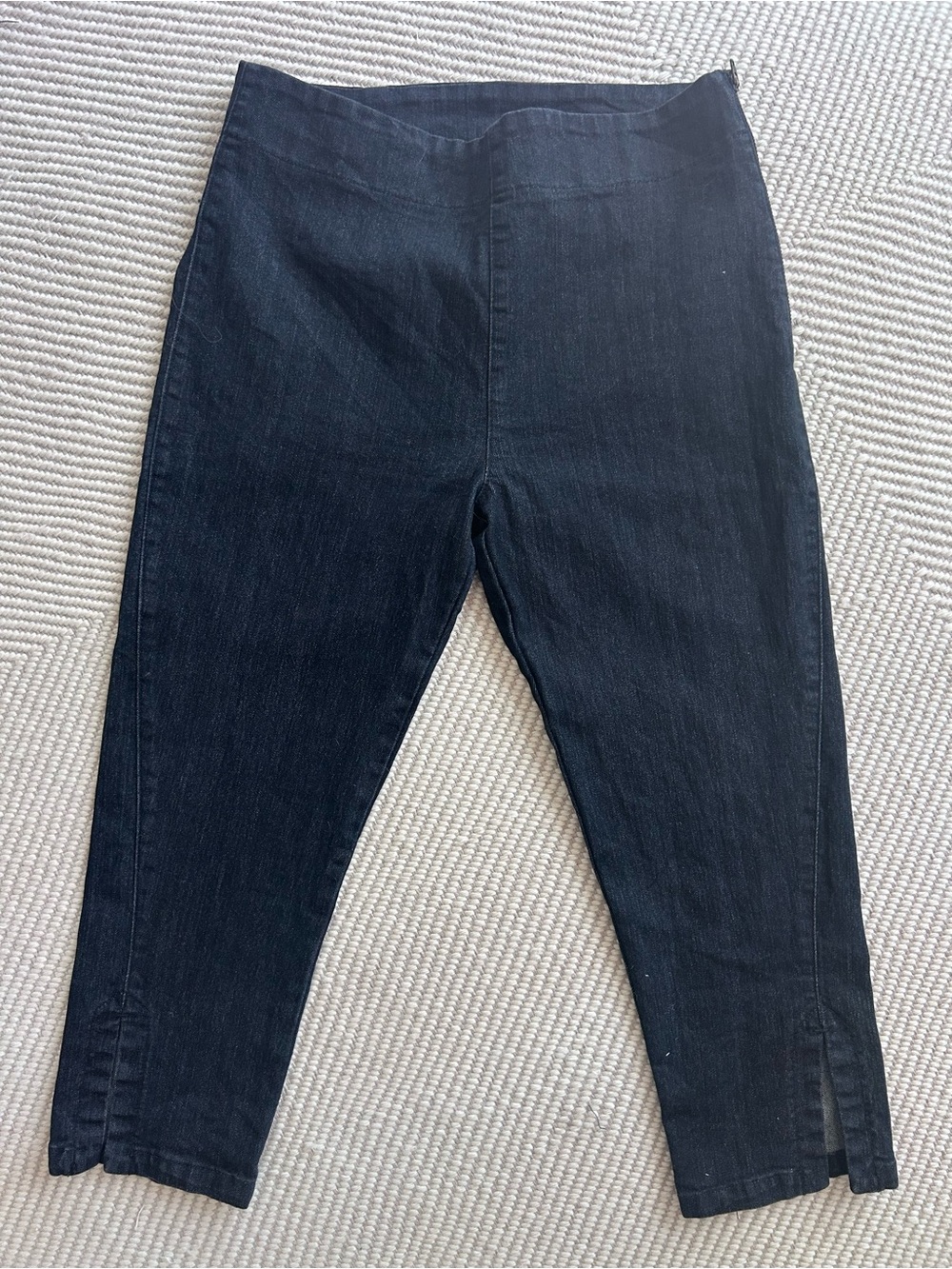 Prairie Underground Black Capris